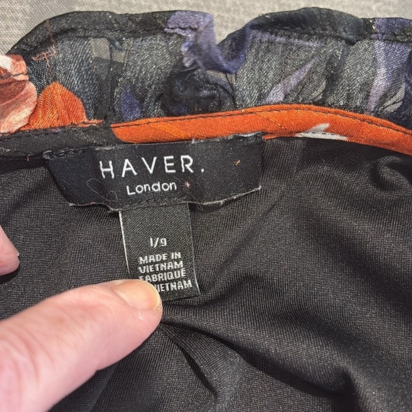 Haver London black/orange floral design pullover Blouse.  Size L - Picture 8 of 10